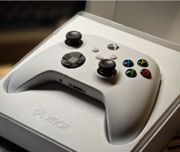 Xbox游戏手柄买哪个版本?Xbox游戏手柄日淘代拍!